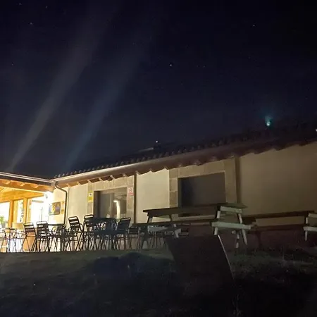 Hostel De Peregrinos Fuente Sidres *