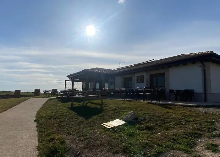 De Peregrinos Fuente Sidres Vandrarhem *