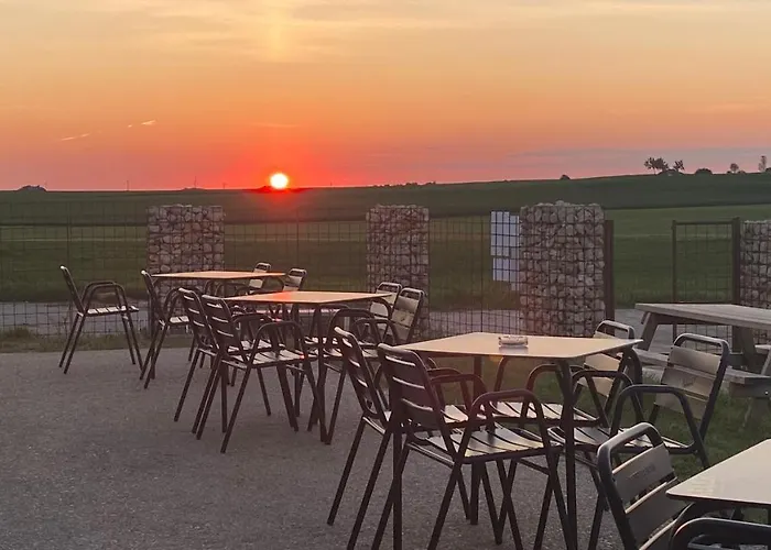 De Peregrinos Fuente Sidres Vandrarhem *