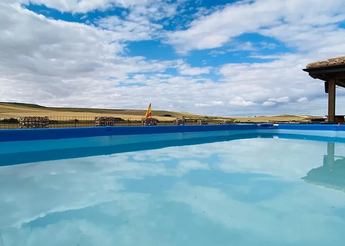 Vandrarhem De Peregrinos Fuente Sidres *